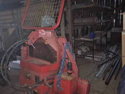 Bild 5:KMP Forstseilwinde Funk, Tausch gegen Brennholz oder Gitterboxen