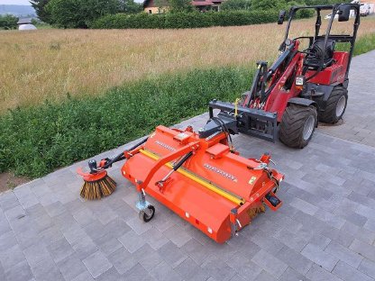 Bild 3:Kehrmaschine 180 cm Stekro