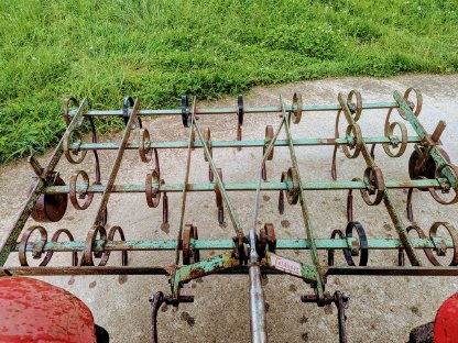 Bild 3:Kultivator, Feldherr