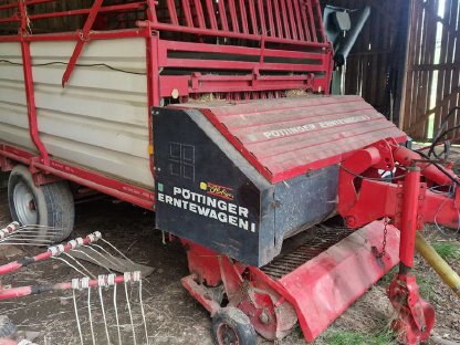 Pöttinger Erntewagen