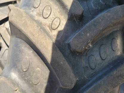 Bild 6:Traktorreifen