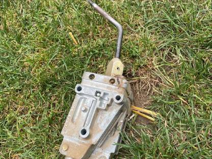 Bild 4:Kreuzhebel New Holland