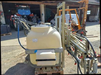 Bild 2:Feldspritze Osella