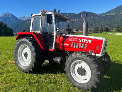 Steyr 8120