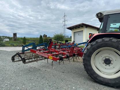 Bild 2:Hatzenbichler Kultivator 4,5m Saatbettkombination