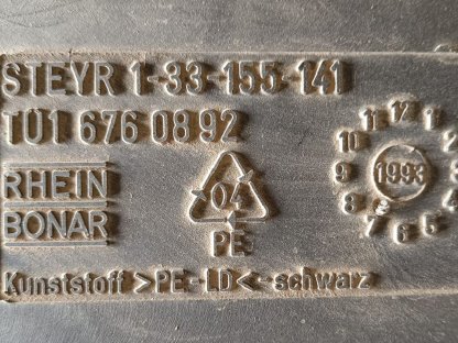 Bild 2:Zusatztank Steyr 9094