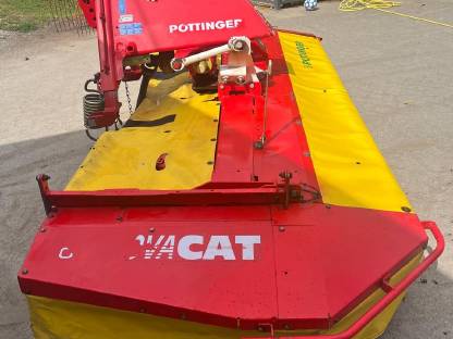 Bild 4:Pöttinger Novacat 306f Classic Frontmähwerk