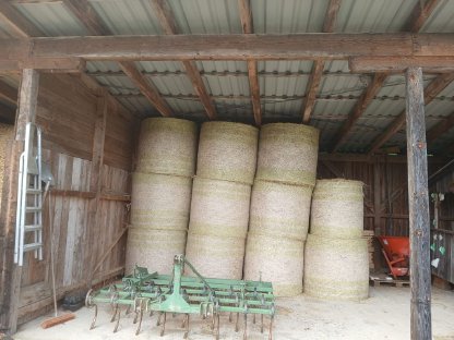 Bild 2:Siloballen, Heuballen