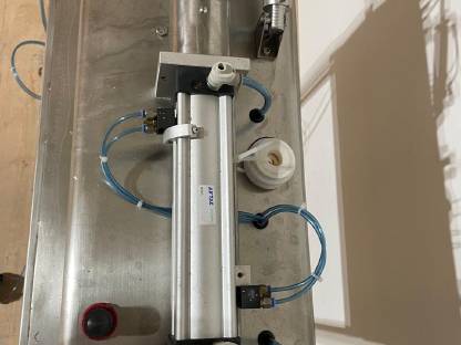 Bild 6:Pneumatische Abfüllmaschine, Abfüllanlage zu verkaufen