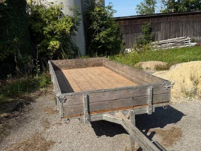 Bild 9:Traktoranhänger 10 km/h