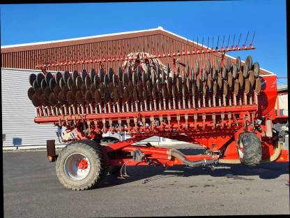 Bild 2:Kverneland 12 m Drillmaschine DG II, Bj. 2014