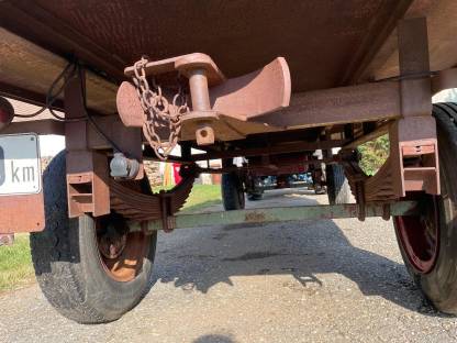 Bild 7:Brantner Anhänger 4 t