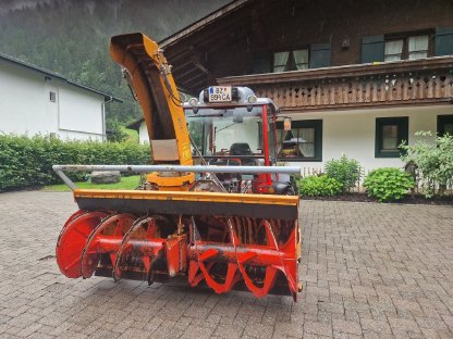 Bild 9:Antonio Carraro TTR 9400 ERGIT-T1 + Anbauschneefräse WESTA