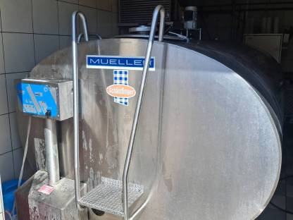 Bild 8:Mekstand und Milchtank