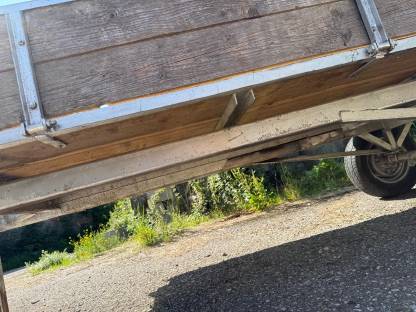 Bild 2:Traktoranhänger 10 km/h