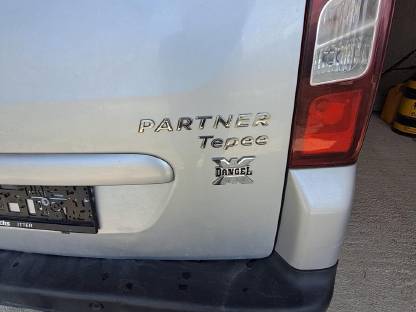 Bild 3:Peugeot Partner Tepee Allrad