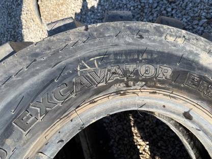 Bild 3:Reifen 290/90-20 Liebherr EM-22 Bagger Reifen Mobilbagger