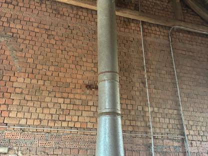 Bild 3:Heugebläse mit Teleskopverteiler