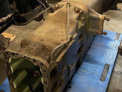 Bild 2:Steyr 1400 8160 8170 8180 Getriebe Zwischengehäuse