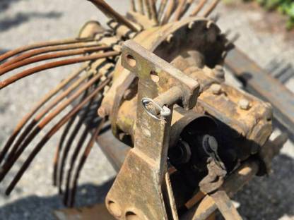 Bild 2:Zapfwellenroder, Kartoffelroder