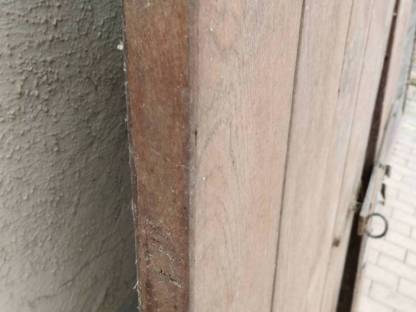 Bild 2:Kellertür aus Eiche