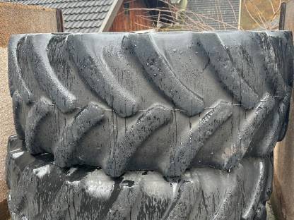 Bild 2:Reifen, Felgen