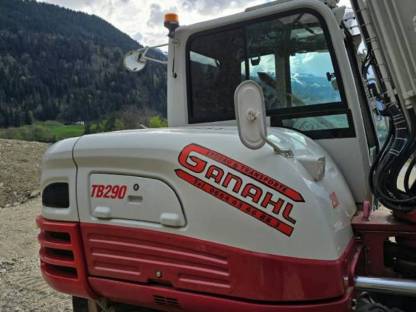 Bagger Takeuchi TB290