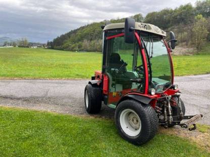 Bild 3:Antonio Carraro SP4400HST Allrad