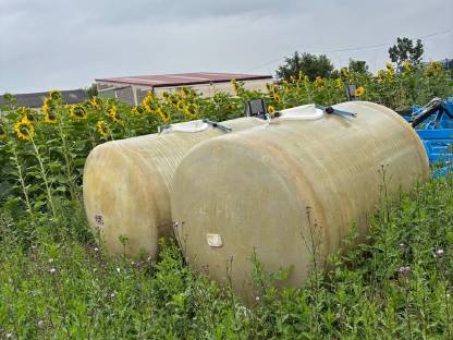 Verkaufe 2 Fuhrtanks 2000l