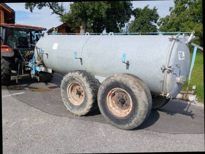 Bild 3:Bauer 5.000 l Güllefass, Tandem