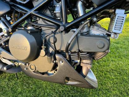 Bild 7:Ducati Monster 750 Black Edition M1