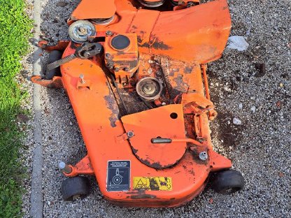 Bild 9:Rasentraktor Kubota G18