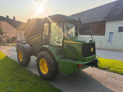 John Deere 3800