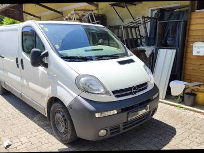 Opel Vivaro 2.5 CDTI