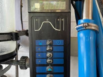 Bild 2:Rohrmelkanlage DeLaval