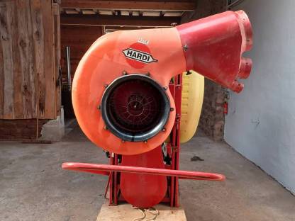 Bild 3:Gebläsespritze HARDI Nordmanntanne