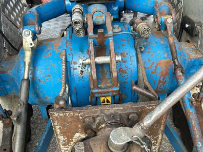 Bild 6:Traktor Ford 4610