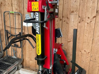 Bild 2:Holzspalter Oehler Öhler Stammheber Zapfwelle Gusspumpe OL 1190