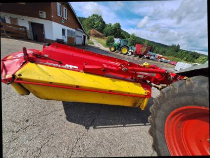 Bild 2:Pöttinger Novacat 265 H extra dry