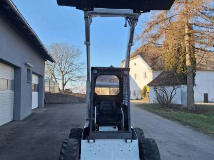 Bild 4:Kompaktlader Bobcat 825