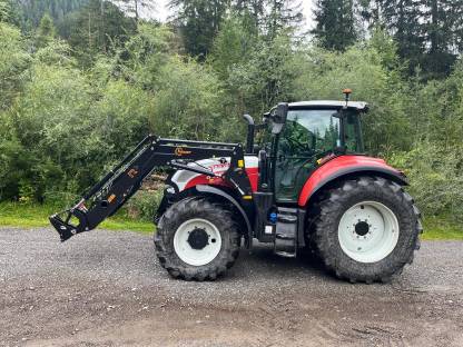 Steyr 4110 Multi mit Frontlader
