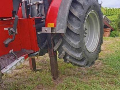 Bild 9:Antonio Carraro SRX 8400, 70 PS, Wendesitz