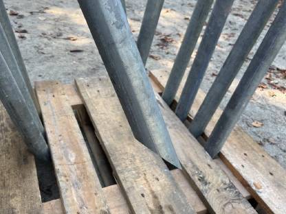 Bild 2:Grenzstempel Grenzpflock 2-farbig