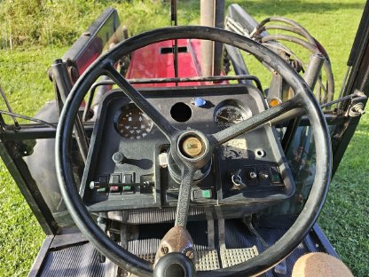 Bild 5:IHC 844 XS Allrad mit FL