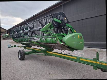 Bild 7:John Deere T560 Hillmaster 622R 6,7 m einsatzbereit