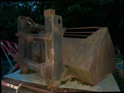 Bild 3:Hochkippschaufel