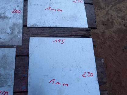 Bild 5:Verzinkte Blechreste 1 mm stark