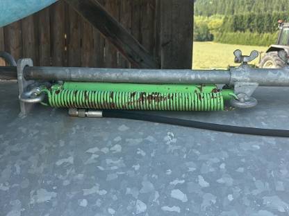 Bild 3:Bauer Güllefass 3.000 l