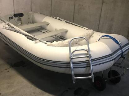 Bild 2:Schlauchboot Zodiac