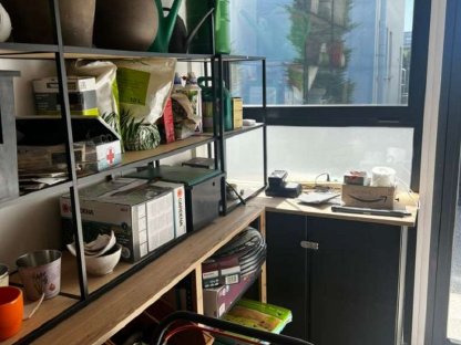 Bild 2:Hofladen, Baucontainer, Gartenhaus, Selbstbedienungsladen